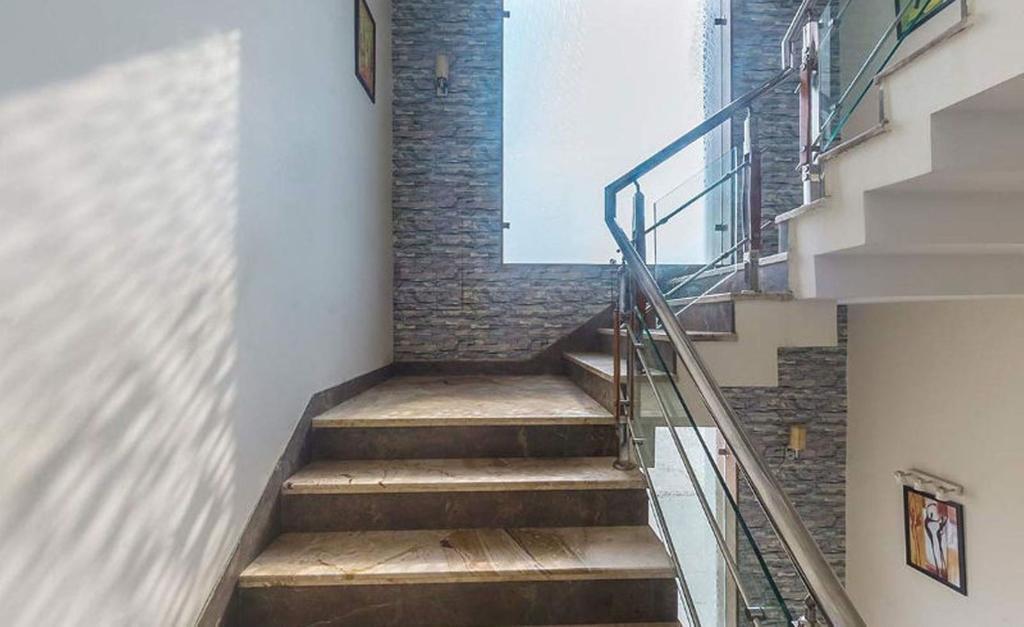 Bellevue Hotel Gwalior Bagian luar foto